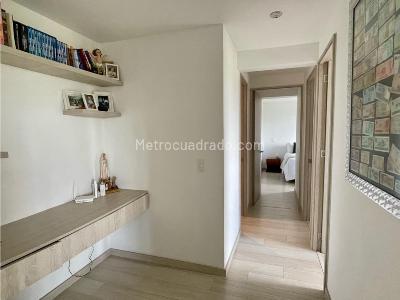 Apartamento de 3 alcobas en venta en San Antonio De Pereira, Rionegro, 80 m² · foto 8 de 14