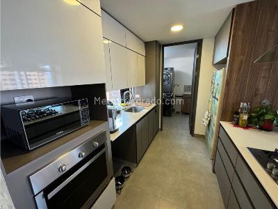 Apartamento en venta en El Poblado, Medellín · foto 4 de 17