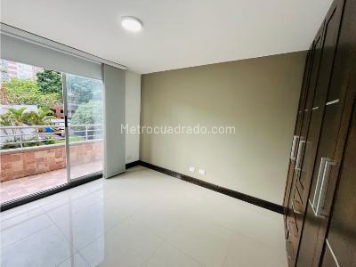 Apartamento en venta en Castropol, Medellín · foto 3 de 18