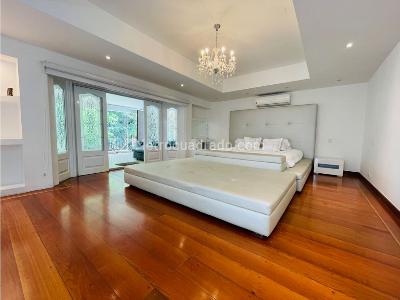 Casa de 3 alcobas en venta en Poblado San Lucas, Medellín, 510 m² · foto 7 de 13