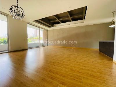 Apartamento de 1 alcoba en venta en El Poblado Loma De Los Parra, Medellín, 106 m² · foto 8 de 12
