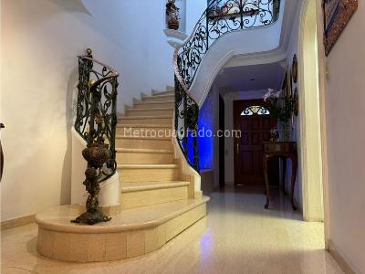 Casa de 3 alcobas en venta en El Poblado, Medellín, 355 m² · foto 5 de 20