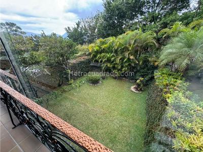 Casa de 3 alcobas en venta en El Poblado, Medellín, 355 m² · foto 11 de 20