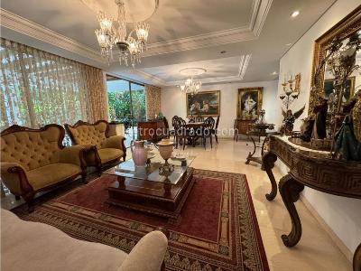Casa de 3 alcobas en venta en El Poblado, Medellín, 355 m² · foto 19 de 20