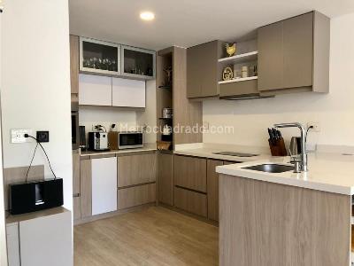 Apartamento de 2 alcobas en venta en Llanogrande, Rionegro, 120 m² · foto 10 de 13