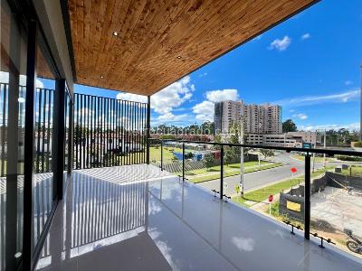 Casa de 4 alcobas en venta en Barro Blanco, Rionegro, 250 m² · foto 2 de 18