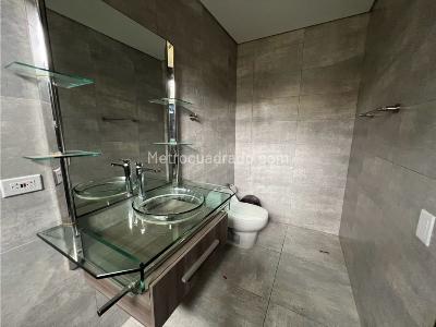 Casa de 5 alcobas en venta en Via San Antonio La Ceja, Rionegro, 580 m² · foto 13 de 20
