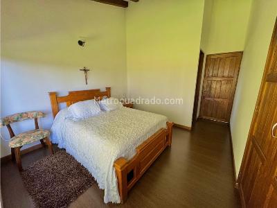 Casa de 5 alcobas en venta en Llanogrande, Rionegro, 1900 m² · foto 11 de 20