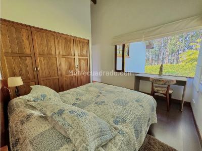 Casa de 5 alcobas en venta en Llanogrande, Rionegro, 1900 m² · foto 15 de 20