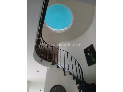 Casa de 5 alcobas en venta en Sabaneta, Sabaneta, 285 m² · foto 10 de 20