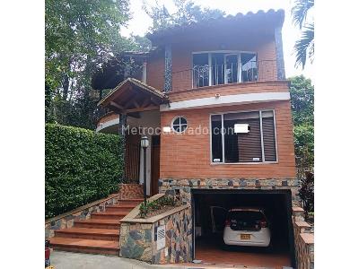 Casa de 5 alcobas en venta en Sabaneta, Sabaneta, 285 m² · foto 19 de 20