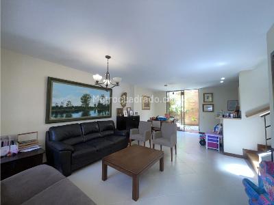 Casa de 4 alcobas en venta en Gualanday, Rionegro, 145 m² · foto 2 de 20
