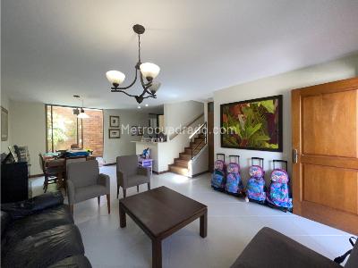 Casa de 4 alcobas en venta en Gualanday, Rionegro, 145 m² · foto 4 de 20