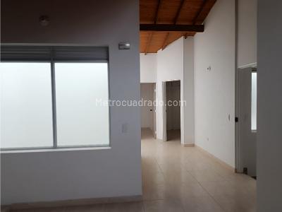 Casa de 5 alcobas en venta en Las Torres, Rionegro, 172 m² · foto 9 de 16