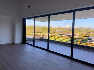 Apartamento de 3 alcobas en venta en Llanogrande, Rionegro, 145 m² · foto 2 de 15