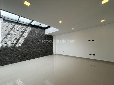Casa de 4 alcobas en venta en Gualanday, Rionegro, 220 m² · foto 6 de 19