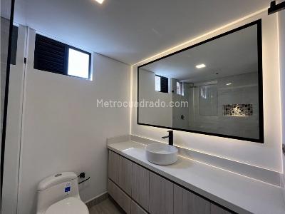 Casa de 4 alcobas en venta en Gualanday, Rionegro, 220 m² · foto 13 de 19
