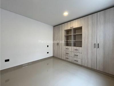 Casa de 4 alcobas en venta en Gualanday, Rionegro, 220 m² · foto 16 de 19