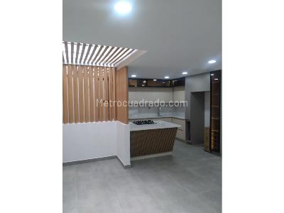 Casa de 4 alcobas en venta en Llanogrande, Rionegro, 178 m² · foto 2 de 11