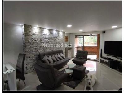 Apartamento de 3 alcobas en venta en Sabaneta, Sabaneta, 161 m² · foto 7 de 20