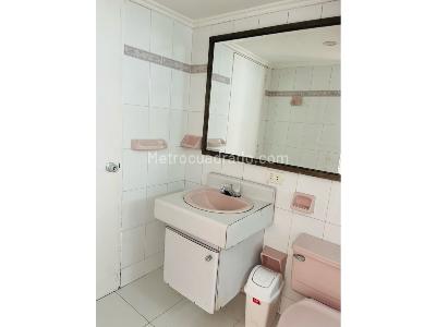 Apartamento en venta en Medellin, Medellín · foto 9 de 16