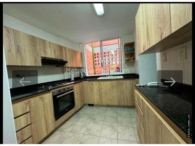 Casa de 3 alcobas en venta en El Chocho, Envigado, 290 m² · foto 17 de 20