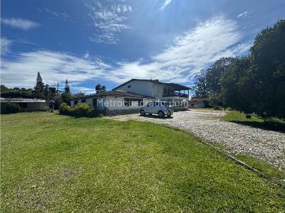 Casa de 5 alcobas en venta en Llanogrande, Rionegro · foto 3 de 8