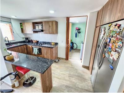 Apartamento de 3 alcobas en venta en La Doctora, Sabaneta, 93 m² · foto 9 de 15