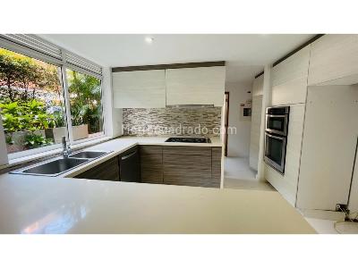 Casa de 4 alcobas en venta en Envigado, Envigado, 300 m² · foto 11 de 11