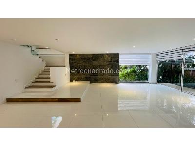Casa de 4 alcobas en venta en Envigado, Envigado, 300 m² · foto 2 de 11