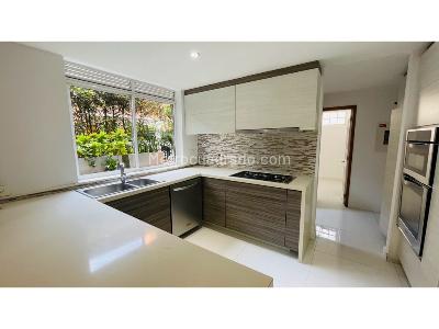 Casa de 4 alcobas en venta en Envigado, Envigado, 300 m² · foto 4 de 11