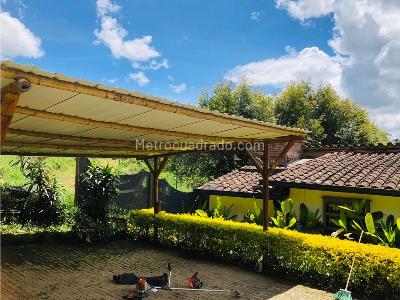 Casa de 3 alcobas en venta en Via Rionegro La Ceja, Rionegro, 1400 m² · foto 4 de 14