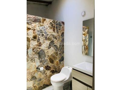 Casa de 3 alcobas en venta en Via Rionegro La Ceja, Rionegro, 1400 m² · foto 10 de 14