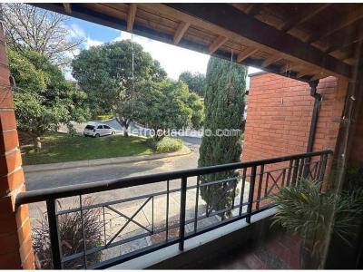 Casa de 3 alcobas en venta en Sebastiana, Envigado, 240 m² · foto 13 de 14