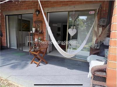 Casa de 3 alcobas en venta en Sebastiana, Envigado, 240 m² · foto 2 de 14