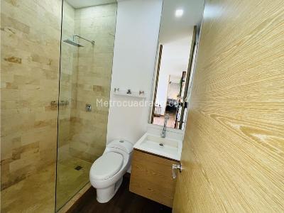 Apartamento de 2 alcobas en venta en Poblado San Lucas, Medellín, 82 m² · foto 14 de 20