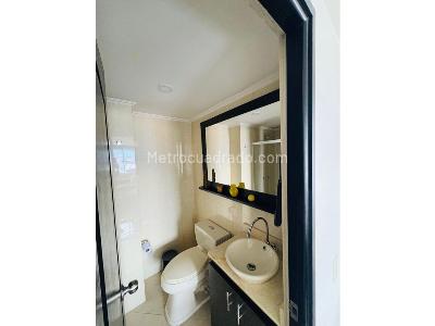 Apartamento de 2 alcobas en venta en El Poblado, Medellín, 127 m² · foto 12 de 18
