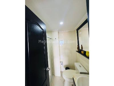 Apartamento de 2 alcobas en venta en El Poblado, Medellín, 127 m² · foto 13 de 18