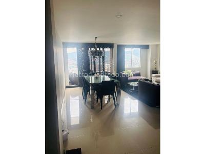 Apartamento de 2 alcobas en venta en El Poblado, Medellín, 127 m² · foto 2 de 18