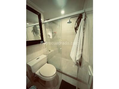 Apartamento de 2 alcobas en venta en El Poblado, Medellín, 127 m² · foto 8 de 18