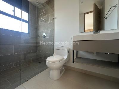 Apartamento de 2 alcobas en venta en Barro Blanco, Rionegro, 66 m² · foto 5 de 12