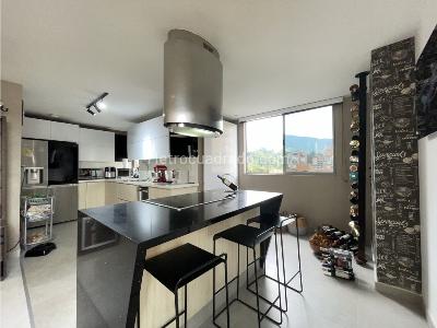 Apartamento en venta en El Chocho, Envigado · foto 10 de 20