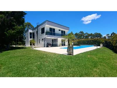 Casa de 5 alcobas en venta en Rionegro, Rionegro · foto 2 de 13