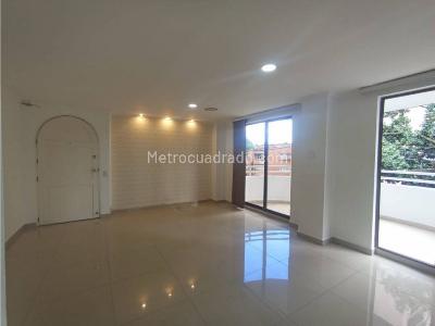Apartamento en venta en El Poblado, Medellín · foto 2 de 17