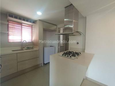 Apartamento en venta en El Poblado, Medellín · foto 3 de 17