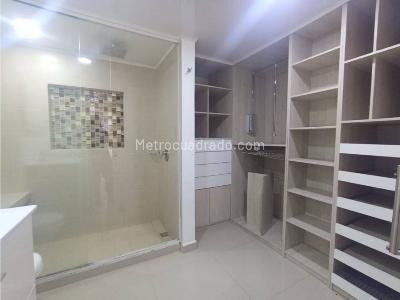 Apartamento en venta en El Poblado, Medellín · foto 7 de 17