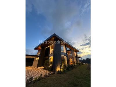 Casa de 4 alcobas en venta en Alto De Las Palmas, Medellín, 1071 m² · foto 18 de 20