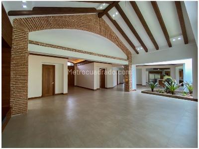 Casa de 4 alcobas en venta en Llanogrande, Rionegro · foto 4 de 20