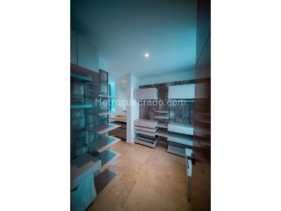 Casa de 4 alcobas en venta en El Poblado, Medellín, 450 m² · foto 15 de 20