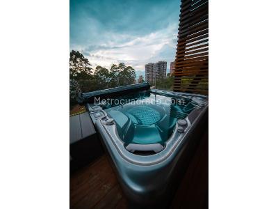 Casa de 4 alcobas en venta en El Poblado, Medellín, 450 m² · foto 5 de 20